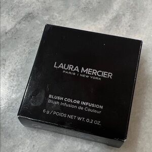 Laura Mercier Blush Color Infusion - Classic Black Compact